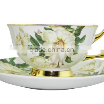 Wholesale New Product 200ml Bone China European Style Flower Pattern Coffee Cup with Saucer Set for home decoration