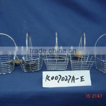 Small silver wire gift basket with handle