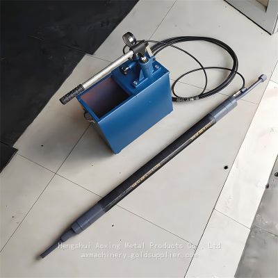 Manual pressure pump and inflatable pressure hose for dam grouting