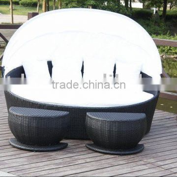 outdoor rattan lounge bed