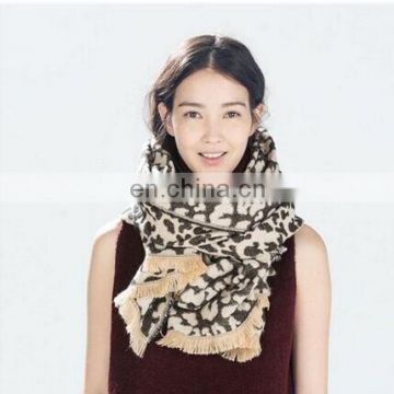 autumn winter leopard pattern scarf Tassel plaid shawl online shopping