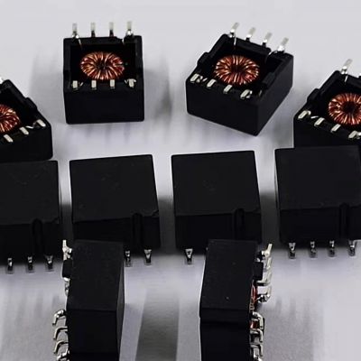 Power inductor housing，Inductor housing, 8PIN common mode inductor housing, integrated electrical SMD housing, plastic packaging housing. WH-9100 material+C5191 copper terminal. Good high temperature resistance and easy welding.