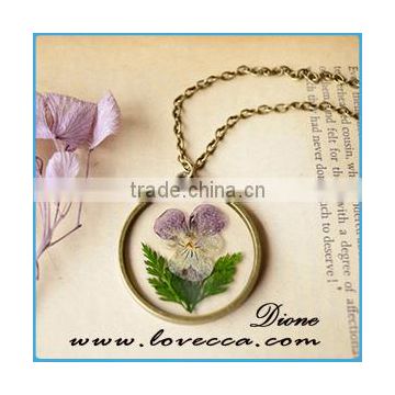 Charming Jewelry Styles Round Shape Real Dried Flower Pendant Necklace
