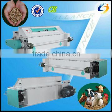 China Leading supplier manufacturer double & 3 rollers animal feed roller crusher/crumbling machine for feed pelletizing line