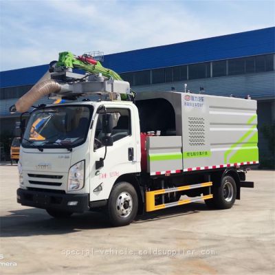 Jiangling 4 * 2 mobile hedge trimming vehicle with telescopic trimming arm