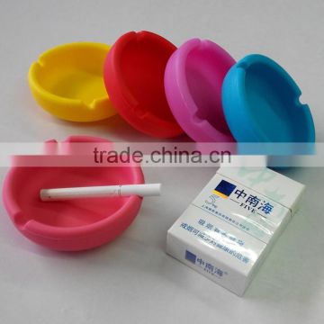 Factory custom promotional gift round silicone ashtray
