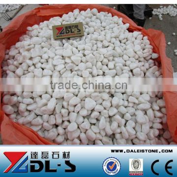 Snow White Cobble stone Pebble Stone for Landscaping Paving