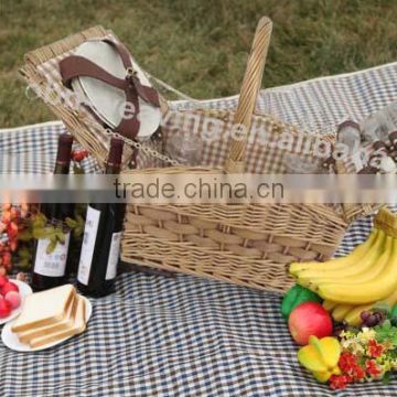 2014 New Style China 2 person Wicker bult Picnic basket set with cutlery