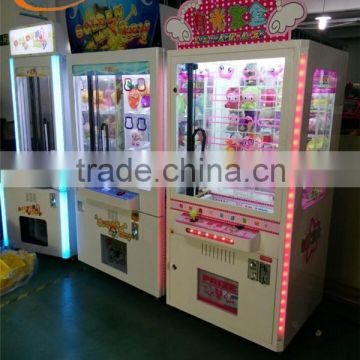 Ecuador hot sale golden key game machine, key master prize vending game machine wirh LED lights