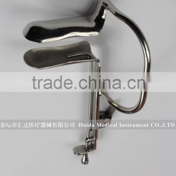 medical instruments/ Vaginal retractor hook with light