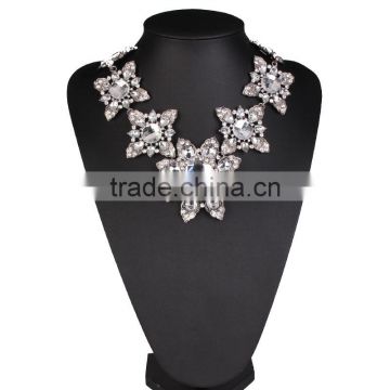 Luxury crystal flower women necklace jewelry ,night dress accessories
