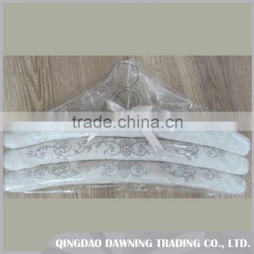 China Supplier Novelty Coat Cotton Hangers