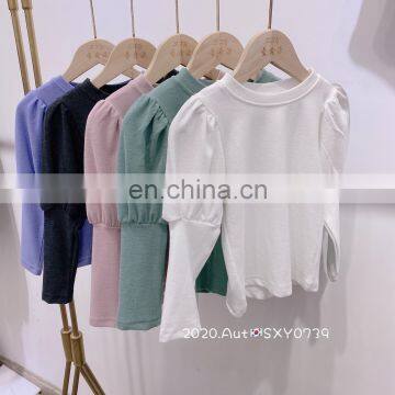 Children's bottoming shirt 2020 late autumn new Korean version lantern sleeve solid color comfortable girls' bottoming shirt