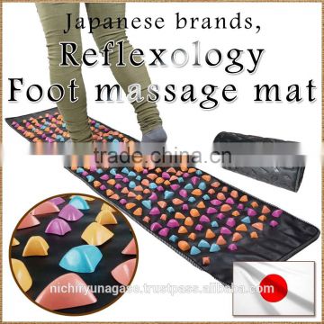 Effective and Easy mat for reflexology foot massage with multiple functions