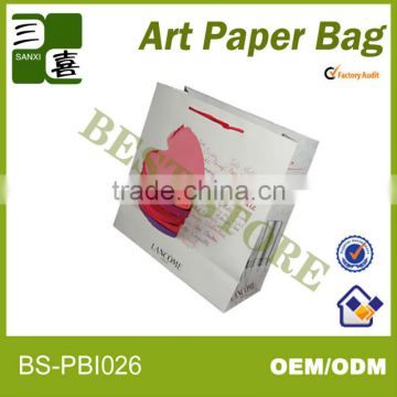 Luxury and elegant design cosmetic paper bag hot sale2014