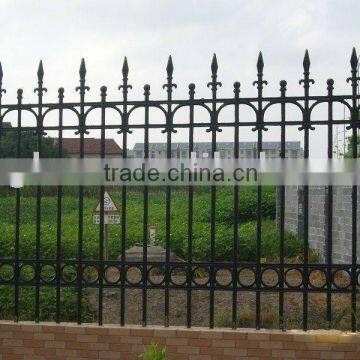 2013 Top-selling wrought iron garden wall fence