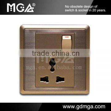 MGA Q7 Series JAC03W 13A Universal Socket with Switch