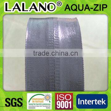 water-repellent nylon fabric with grey zippers for bags passed SGS Rain Test