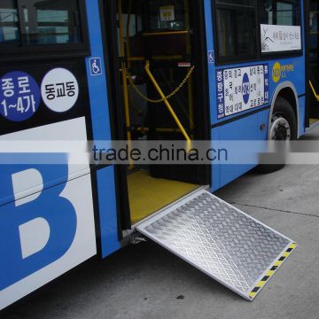 XINDER CE Electric Bus Wheelchair Ramp for the Disabled and old on Low-Floor City Bus