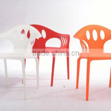 outdoor plastic chair