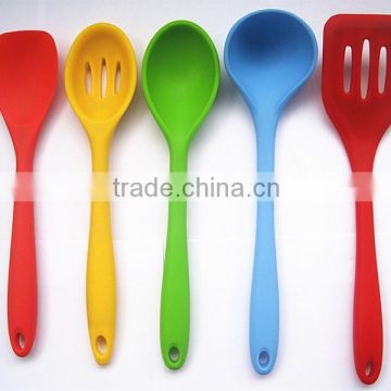 Wholesale FDA approved non stick seamless heat resistant food silicone rubber utensil kitchen
