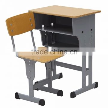 Adjustable height desk chair