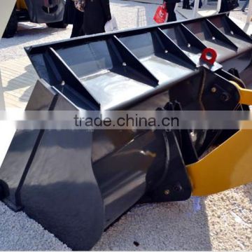 ShanTui 3Ton Wheel Loader 1.7M3 Capacity Bucket For SL30W , Log Grapple/Grass Grapple/Snow Plow/Pallet Fork For SL30W