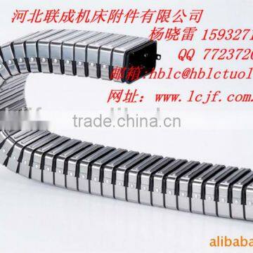 DGT type conduit shield of totally enclosed and long working