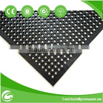 2015 hot sale Black anti slip Rubber mat with large holes