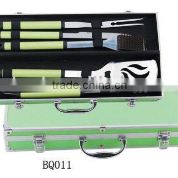 Set of 5pcs BBQ tools with Aluminium case
