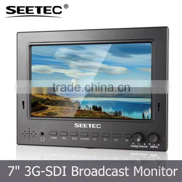 7 inch 16:9 hd field screen peaking focus assist image flip car lcd monitor with sun shade