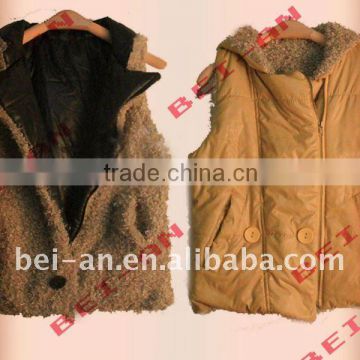 ladies hooded and reverside/fake fur vest