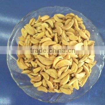 EXPORT QUALITY DRIED GARLIC FLAKES / CLOVES FROM INDIA