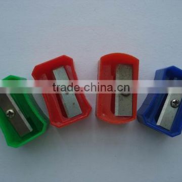 Factory price promotional plastic one hole pencil sharpeners