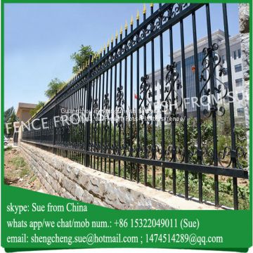 Black tubular iron fencing yard guard fencing for Germany