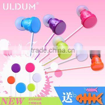 ULDUM hot selling cheapest plastic in ear beer cap earphone for mp3 /computer /cellphone from factory