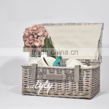 home decoration wholesale wicker baskets with fabric lining with lid