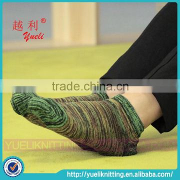 Wholesales Colorful 100% Pure Combed Cotton Men Socks