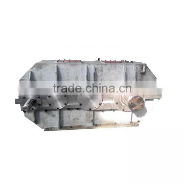 Large reducer gearbox for fiber extruders