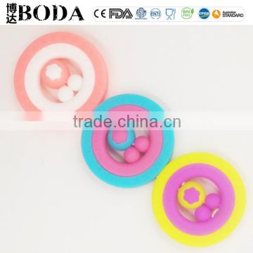 Low price silicone teething rings the popular teething toys