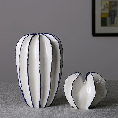 Polygon Creative European Style Firm Large White Ceramic Flower Vase For Office Decor