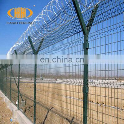Wholesale green pvc coated safety wire mesh fence security fence with wire for airport
