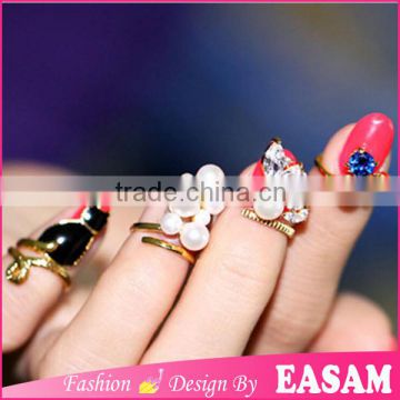 Variety cute pearl gold wedding ring,latest gold finger ring designs