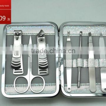 High Quality Metal Manicure and Pedicure Kits in Grey