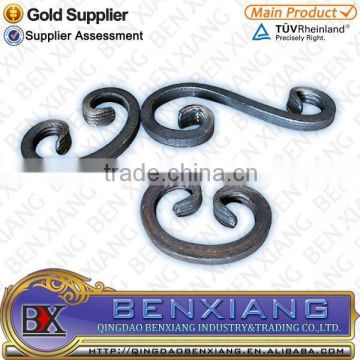 Wrought iron ornamental S and C gate fence scroll bending