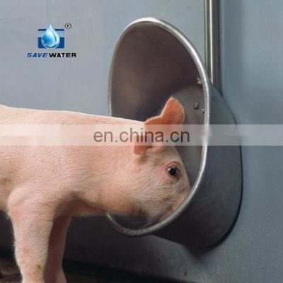 Pig drinking bowl with nipple drinker for farrowing crate