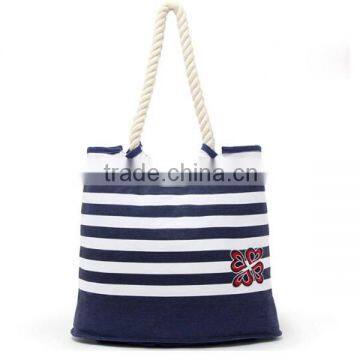 2014 foldable white and blue wholesale flower canvas beach bag