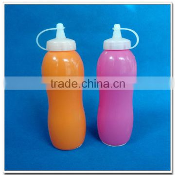 Ningbo supplier portable 300ml plastic ketchup and mustard bottles