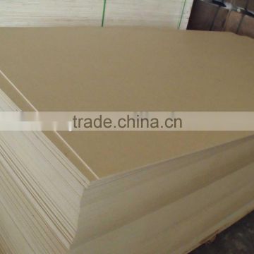 melamine MDF with good price and cheap price .