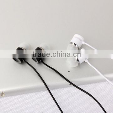 Hot Sale In Ear Mobile Earphone with Microphone